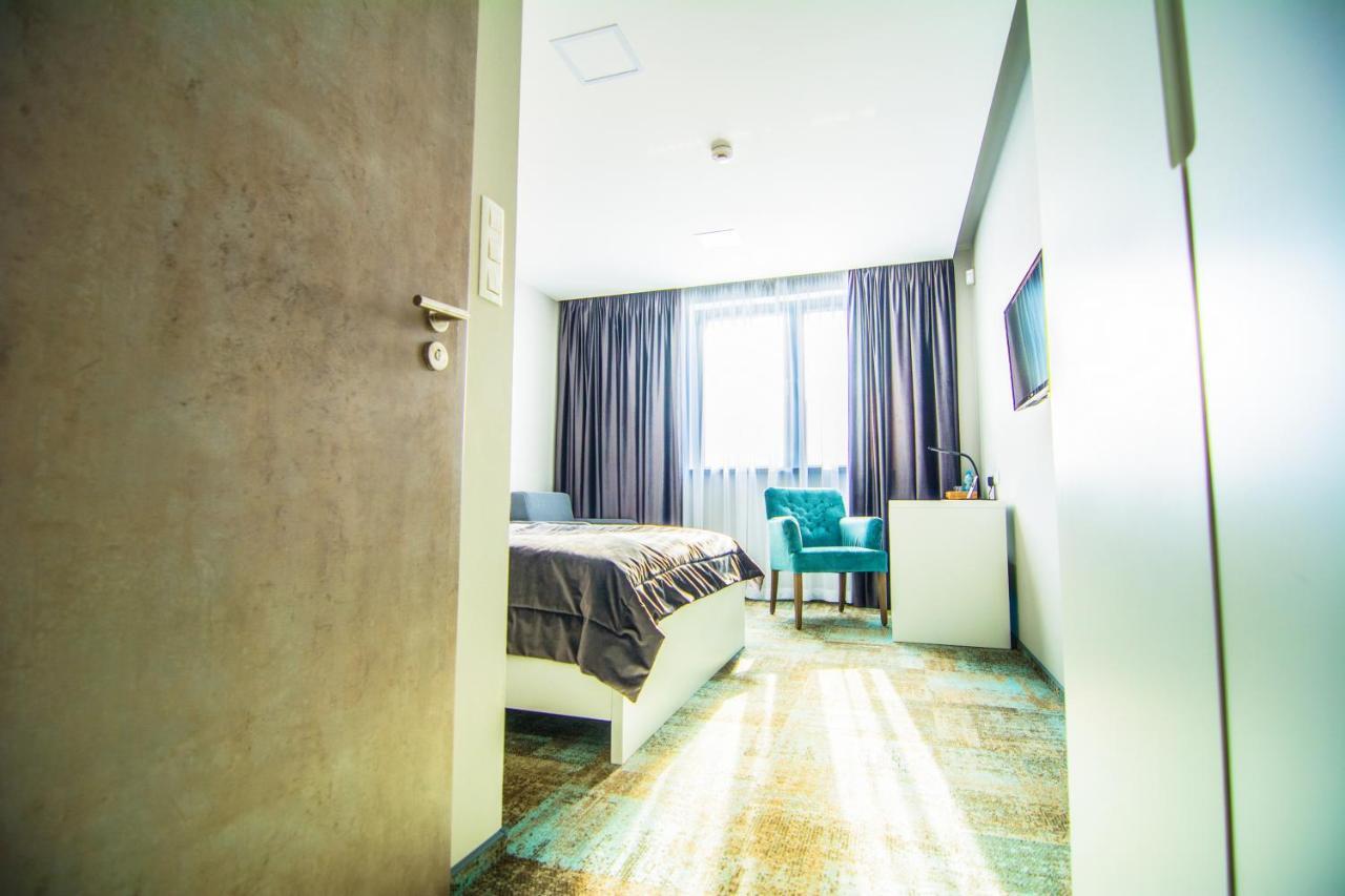 Hotel Sjesta ノバ・スル エクステリア 写真